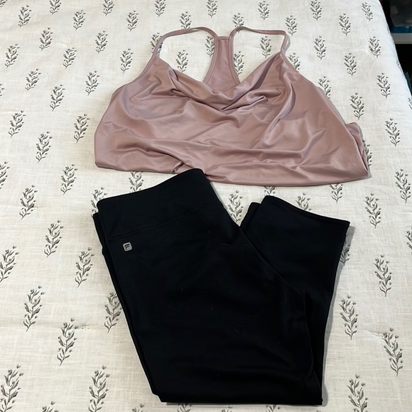 Fabletics set - Picture 1 of 8